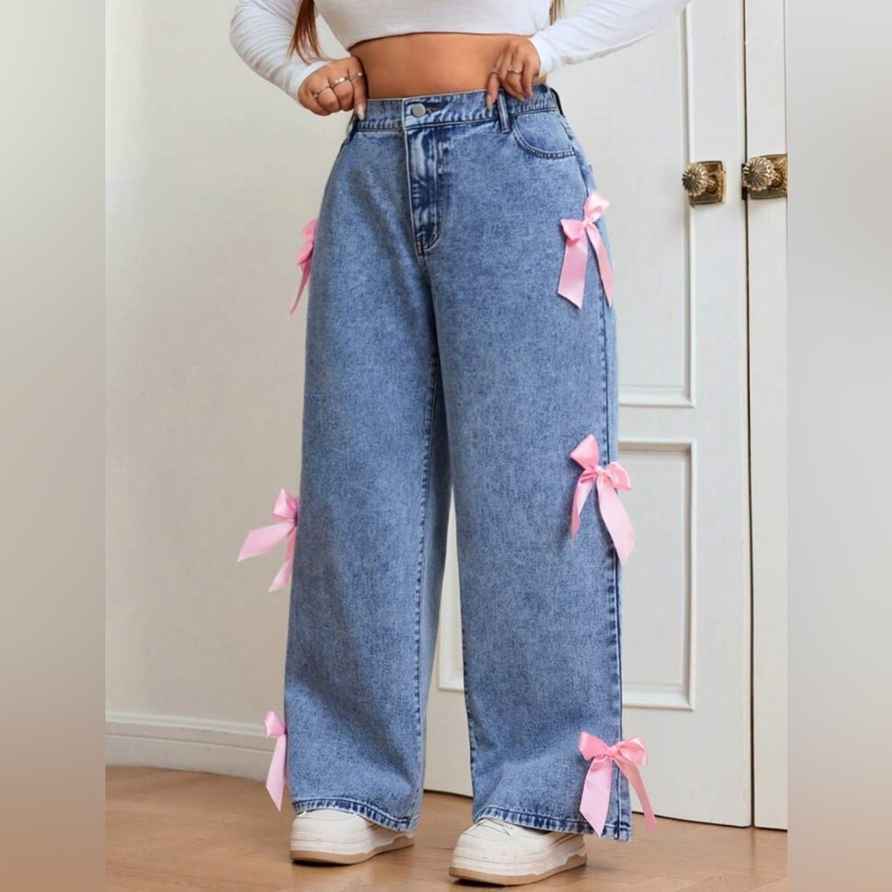 Plus Size Women Contrast Bow Decor Casual Denim Jeans